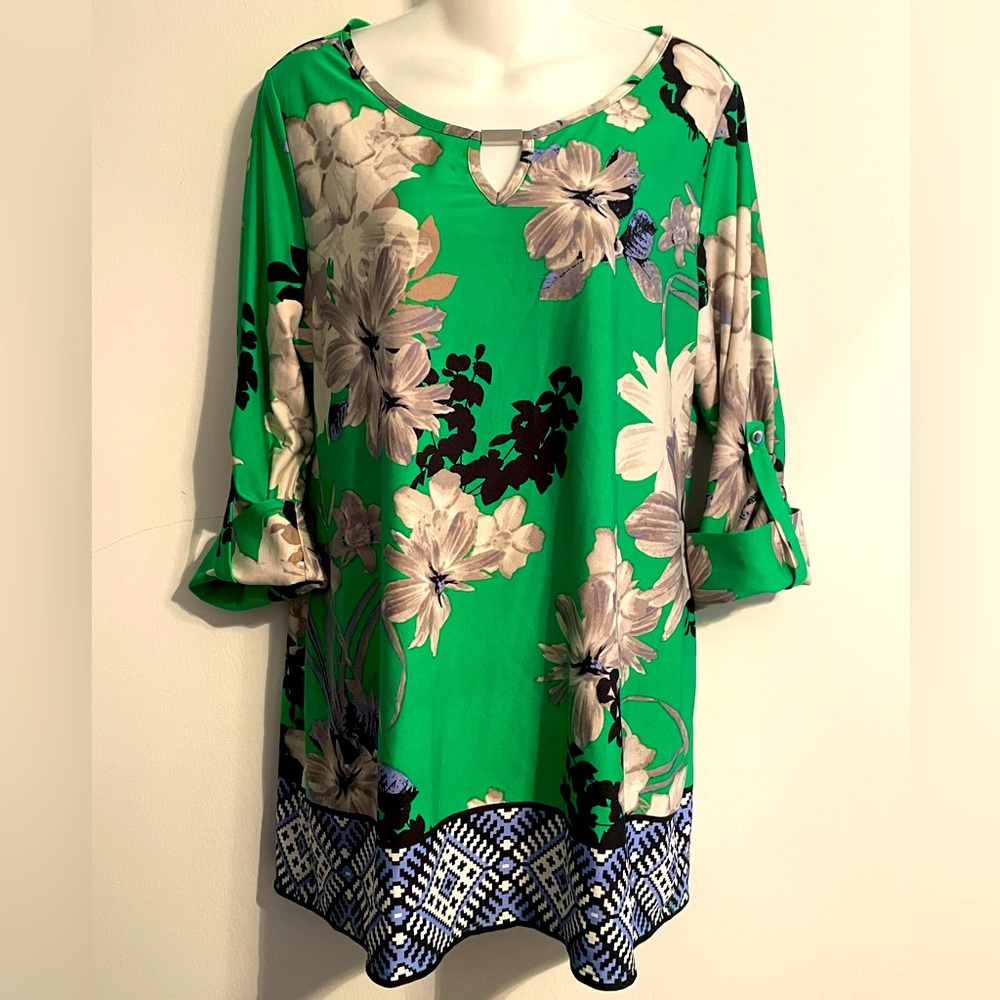 Womens 3/4 sleeve Floral tunic blouse